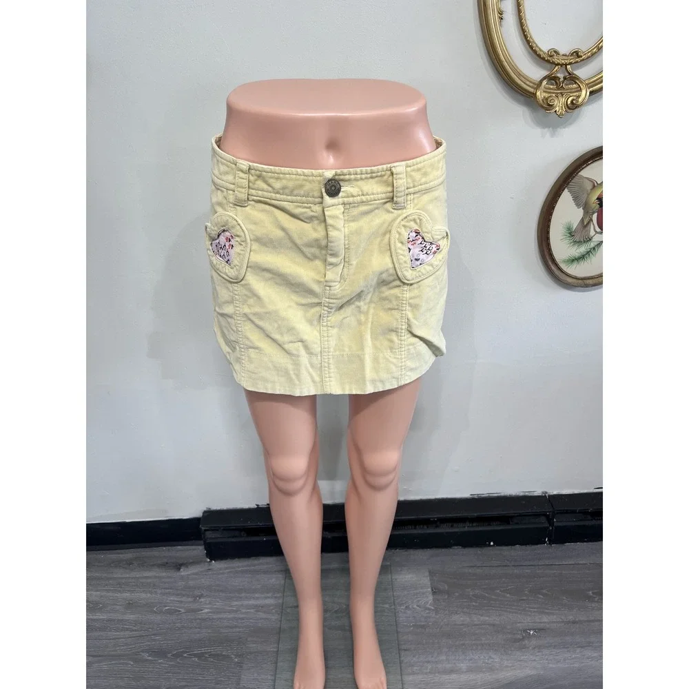 Marc Jacobs Vintage Y2K Cream Corduroy Heart Pocket Mini Skirt Size 2